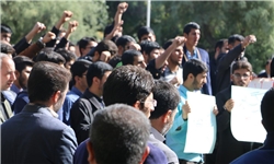 خبرگزاری فارس: دانشجویان در اعتراض به بازرسی آژانس از دانشگاه‌ها تجمع کردند